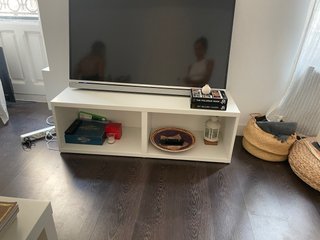 Consola BESTA IKEA