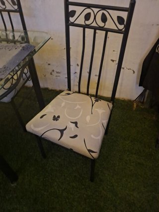 Conjunto mesa y 4 sillas jardín/comedor