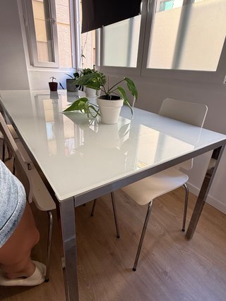Mesa Comedor Cristal y 6 Sillas