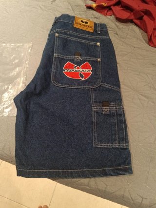 Pantalones cortos vaqueros Wu-Tang.