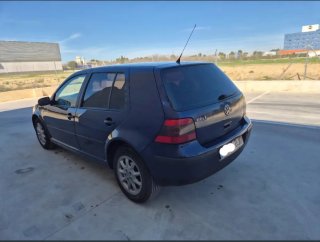 Volkswagen Golf 2000