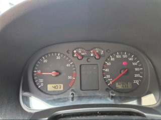 Volkswagen Golf 2000