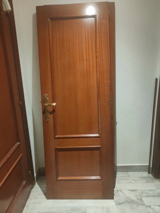 Puerta de roble