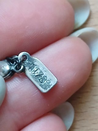 Collana con pendente floreale