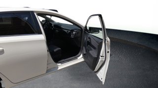 Toyota Auris 140H Hybrid Feel! Edition 100 kW (136 CV)