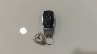 Mercedes-Benz Clase C 300 e 235 kW (320 CV)