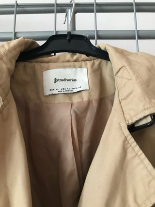 Gabardina Stradivarius Beige
