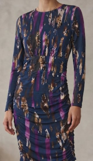 Vestido azul con estampado abstracto