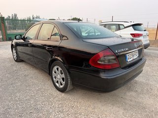 Mercedes-Benz Clase E 2006