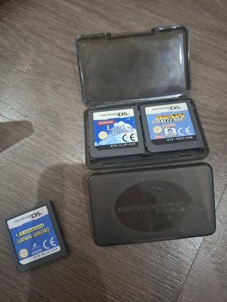 Nintendo DS Negra + Accesorios
