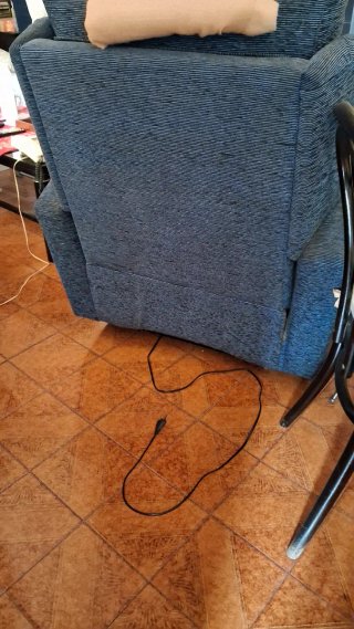 Butaca elèctrica blava de tela