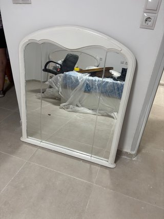 Espejo de madera blanco