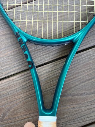 2 Wilson Blade V9 16x19 (300g) Grip 2
