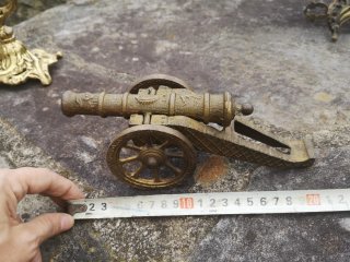 Lote Bronce auténtico, Reloj, cañón y cenicero