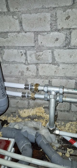 Electricista y Manitas Ofrezco servicios de: Ele