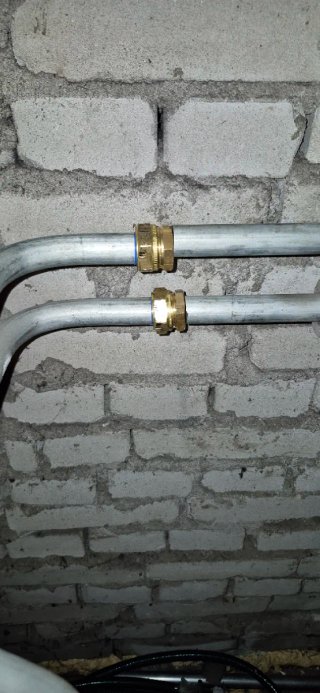 Electricista y Manitas Ofrezco servicios de: Ele
