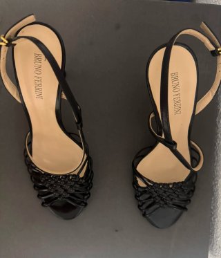 Sandalias Bruno Ferrini Talla 37 Negras