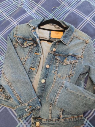 Chaqueta vaquera Stradivarius Talla S
