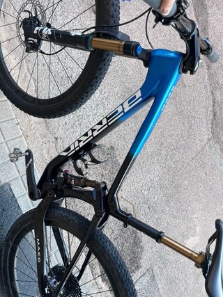 Berria Mako Carbono Talla S