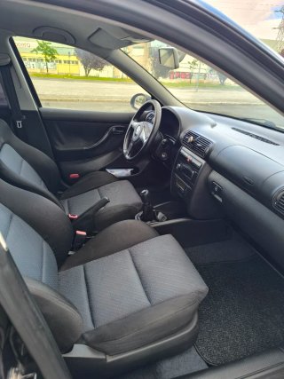 SEAT Leon 2004