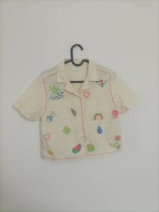 Camiseta Zara bordada