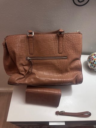 Bolso Guess Greyson S. Carryall Marrón Cartera