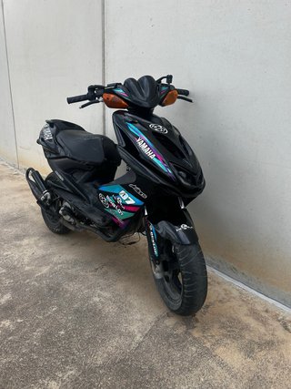 Yamaha Aerox Negra CON ITV