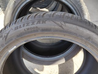 Neumatico 315/35R20