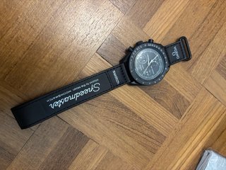 Swatch Mission to the Moonphase Nero