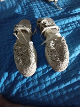 Sandalias encaje beige/blanco Talla 41