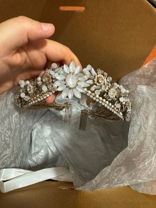 Tiara Novia Artesanal Única Plata y Blanco