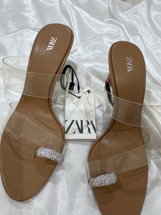 Sandalias Zara Transparentes con Pedrería