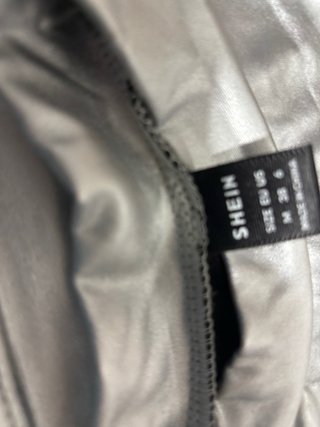 Top fiesta gris metalizado cuello alto