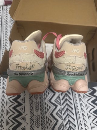 New Balance 9060 Beige/Rosa