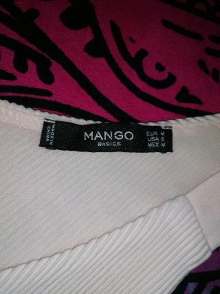 Top sin mangas Mango plisado T.M