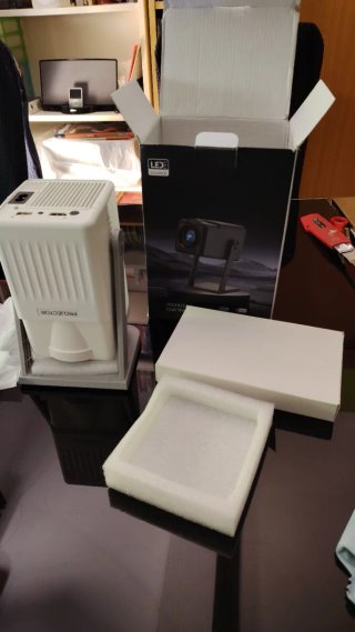 Proyector HY320 Android 11 4K