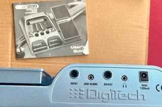 Pedalera Multiefectos Digitech BP200