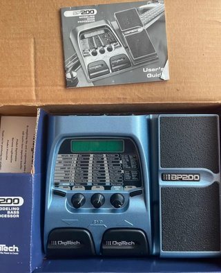 Pedalera Multiefectos Digitech BP200