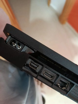 PS4 (PlayStation 4) con juegos y accesorios