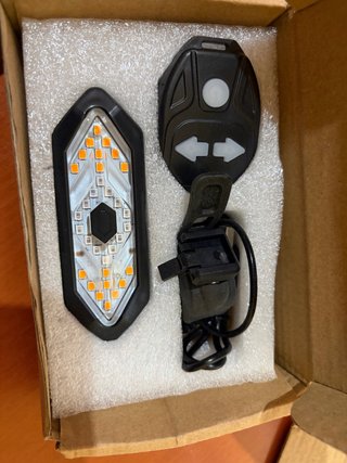 Luz direccional bicicleta/patinete c/mando