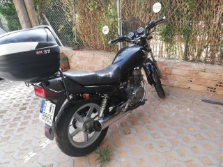 Honda CB 250 Naked Negra