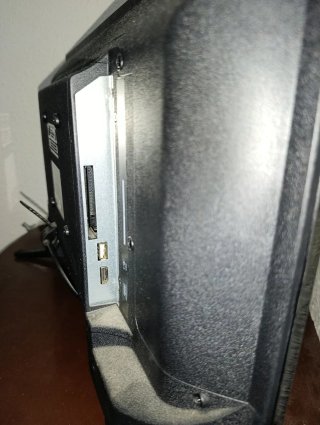 TV Portátil Nevir 22 pulgadas Negra