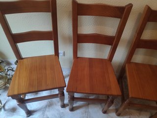 3 Sillas de Madera