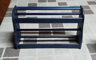 Portarrollos y especiero azul