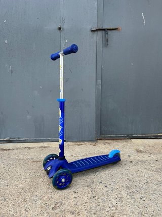 Monopattino per bambini a 3 ruote blu
