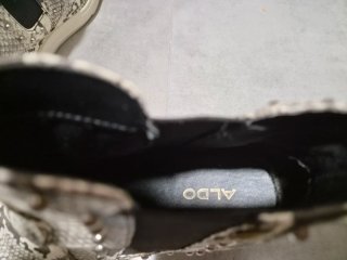 Botines de cuña con estampado de serpiente