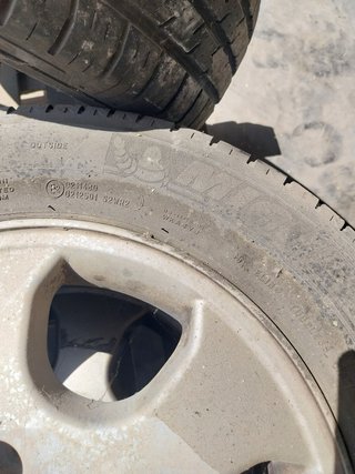 Neumáticos con Llantas