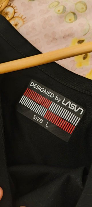Camiseta LASAL negra mujer