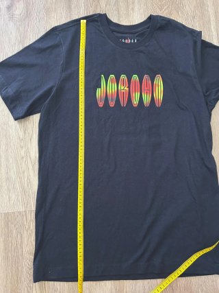 Remera Jordan Negra Talle M