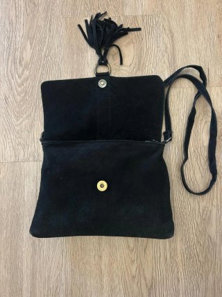Bolso bandolera ante vintage negro